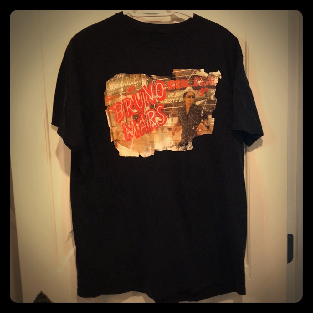 Hot topic Bruno Mars tshirt size xl